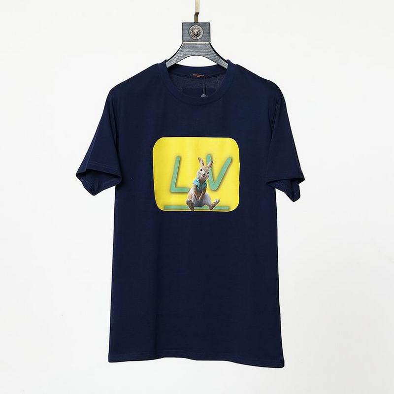 Louis Vuitton Men's T-shirts 672